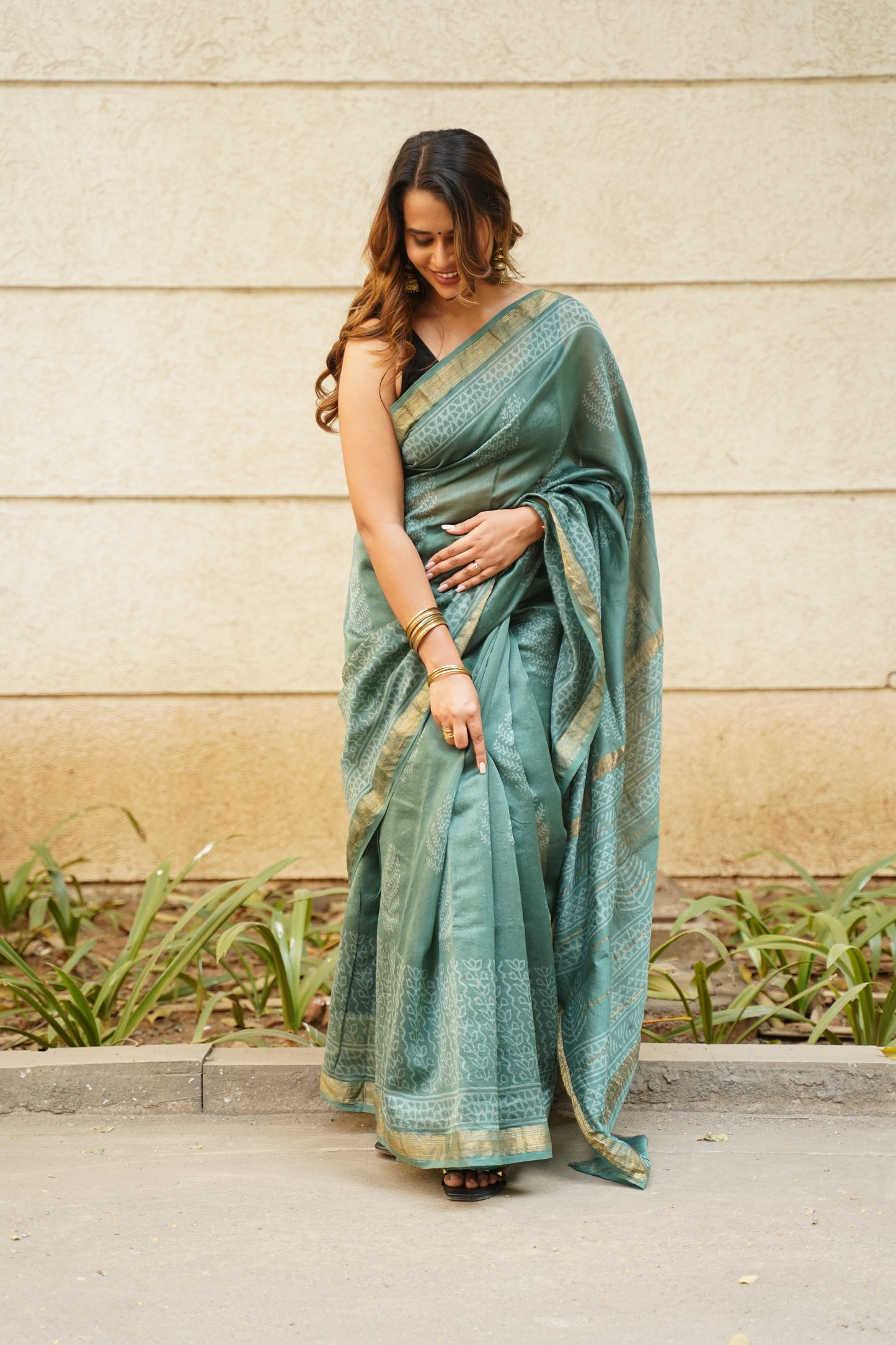 Pine Green Maheshwari Cotton Silk Saree