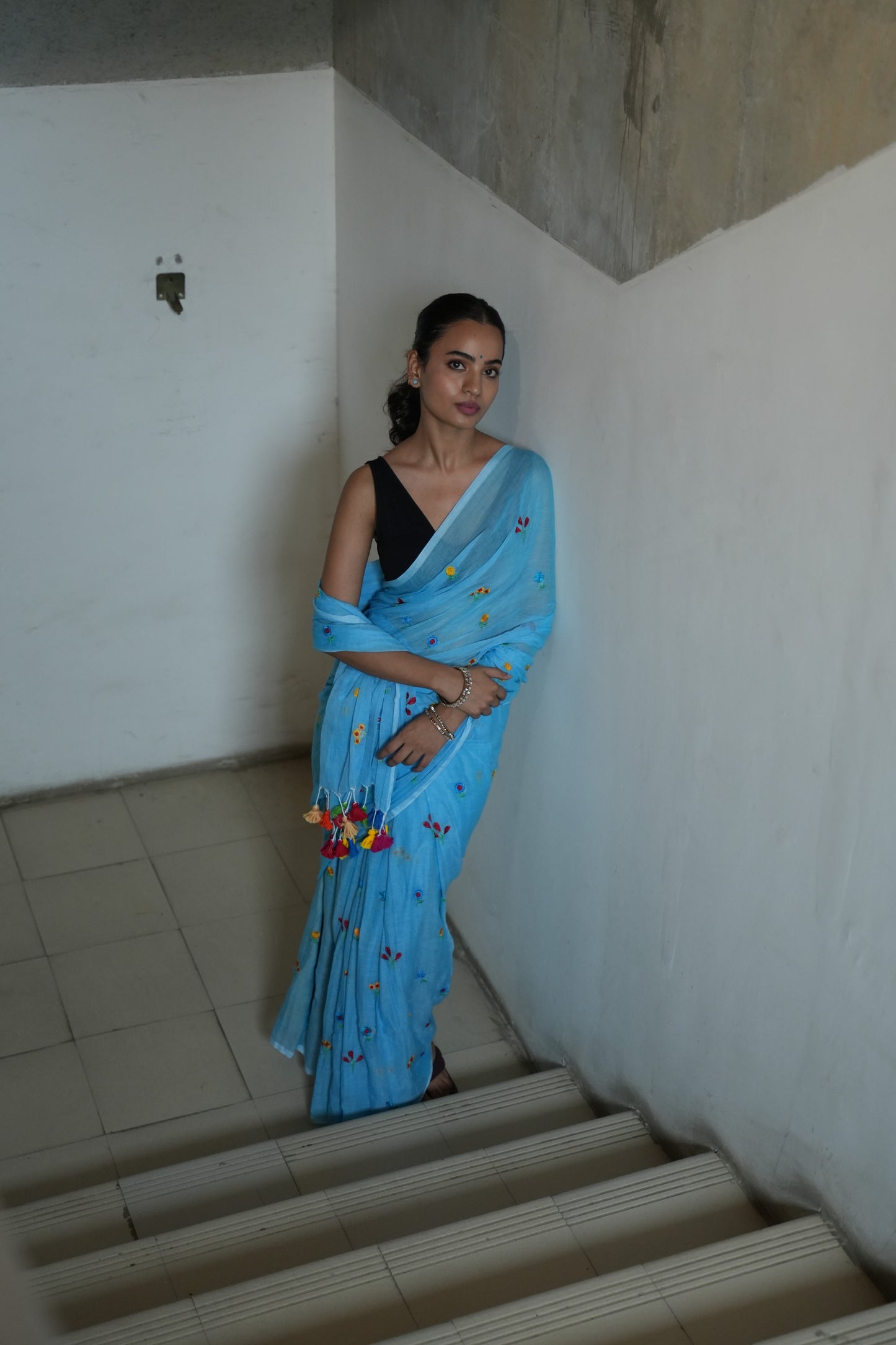 Aqua Blue Rang Birange Phool Embroidered Mul Cotton saree