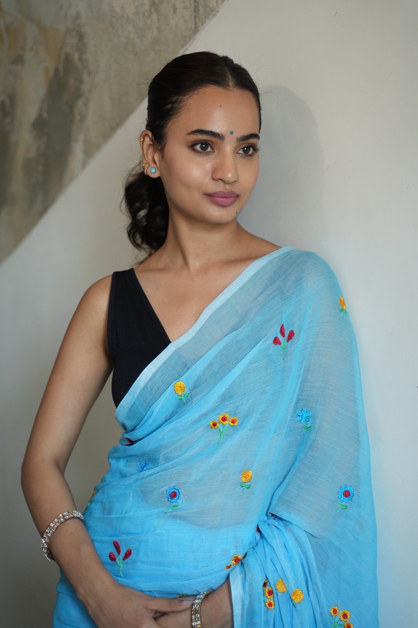 Aqua Blue Rang Birange Phool Embroidered Mul Cotton saree
