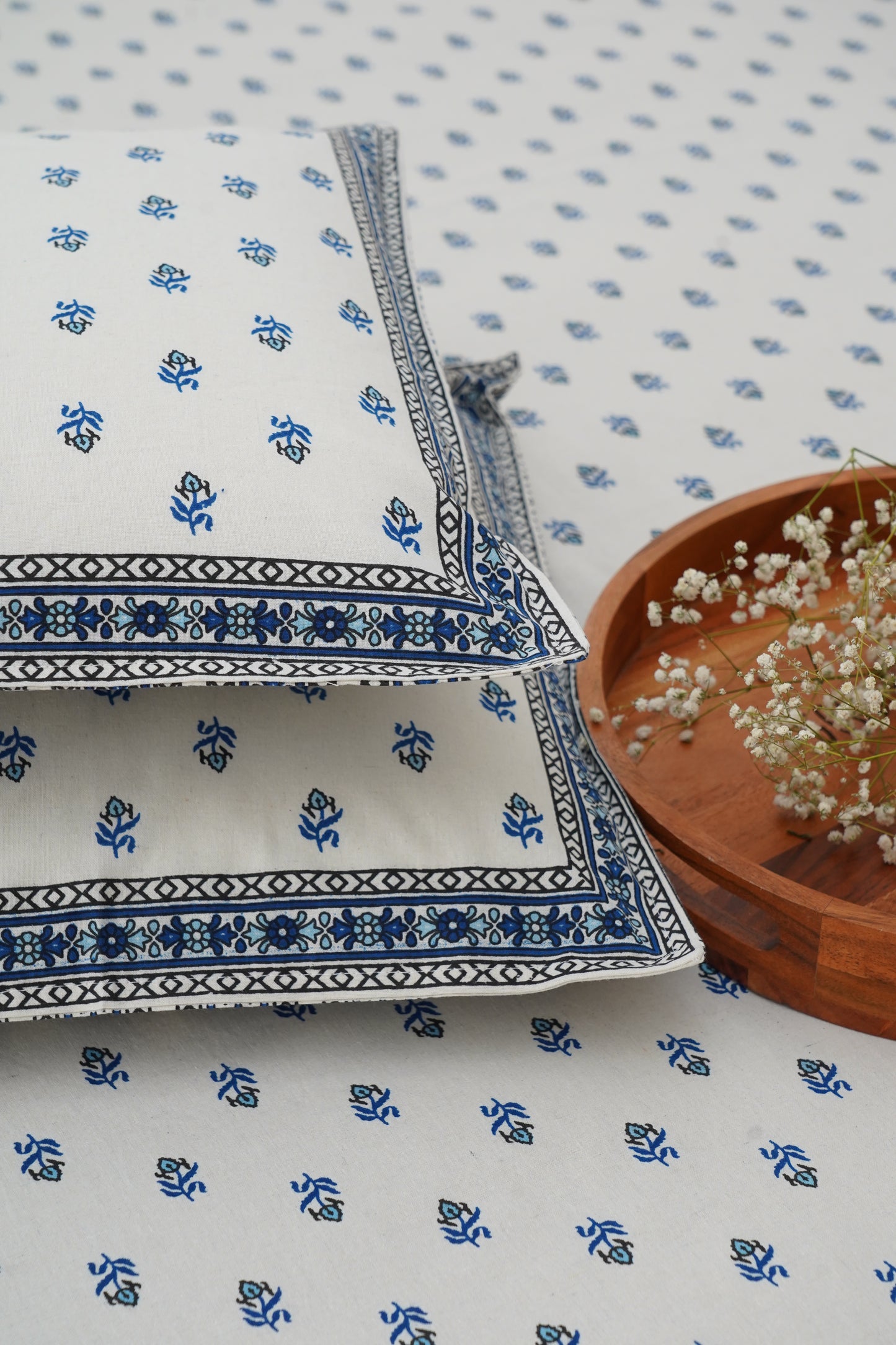 Miniature Buti- White & Blue King Size 100% Cotton Handblock Print Bedsheet