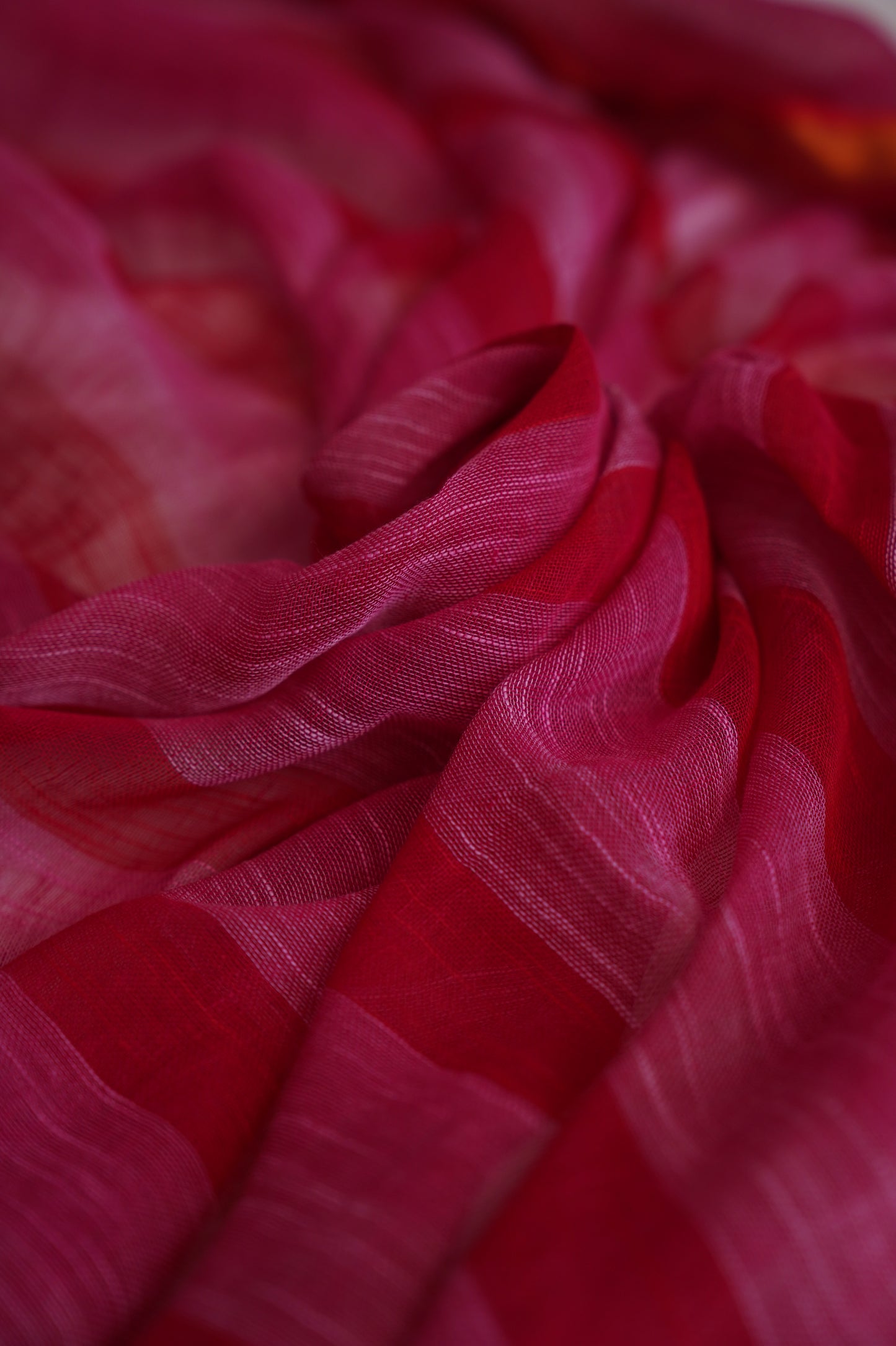 Gulaabo Linen Saree