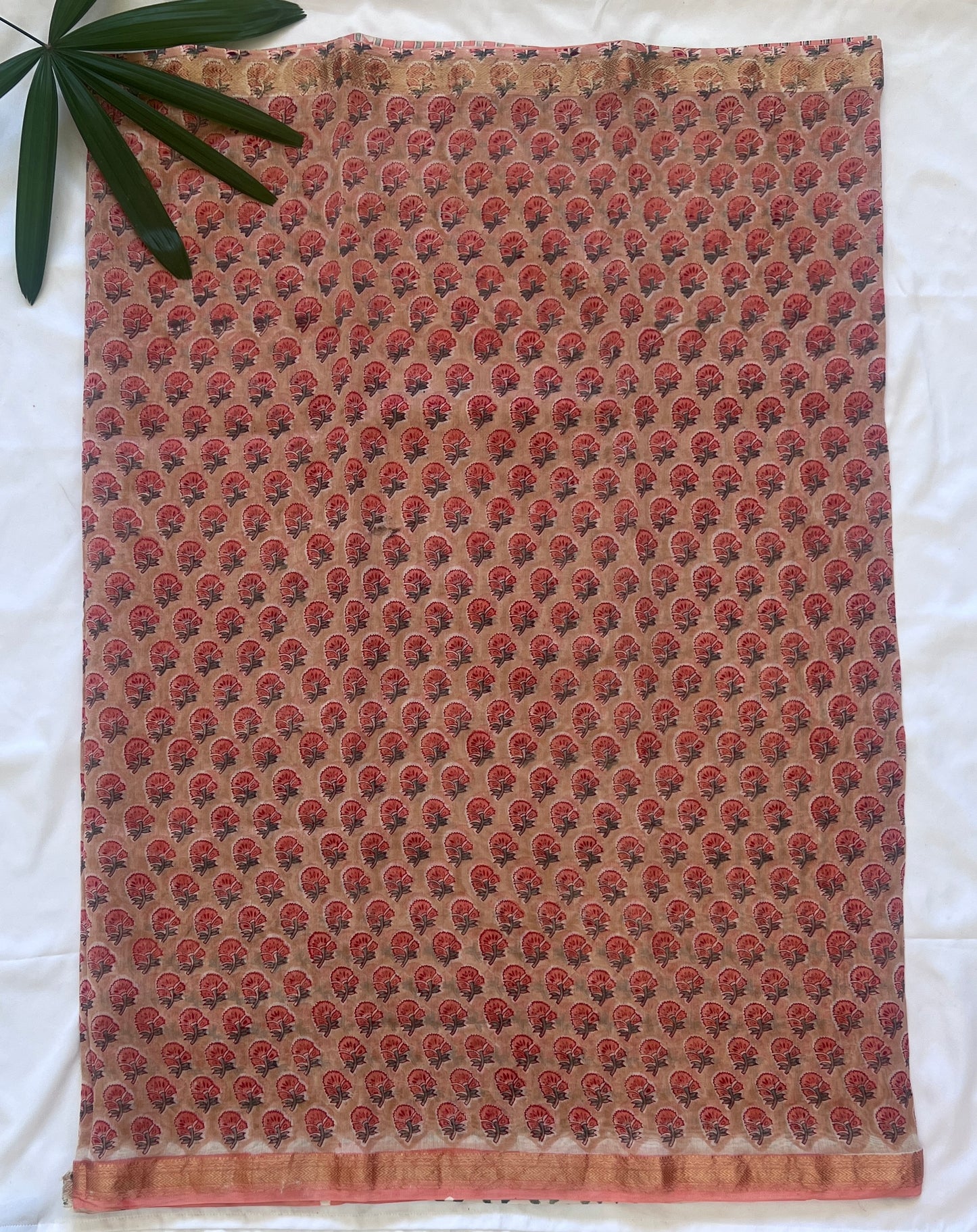 Beige and Peach Orange Maheshwari Cotton Silk Saree