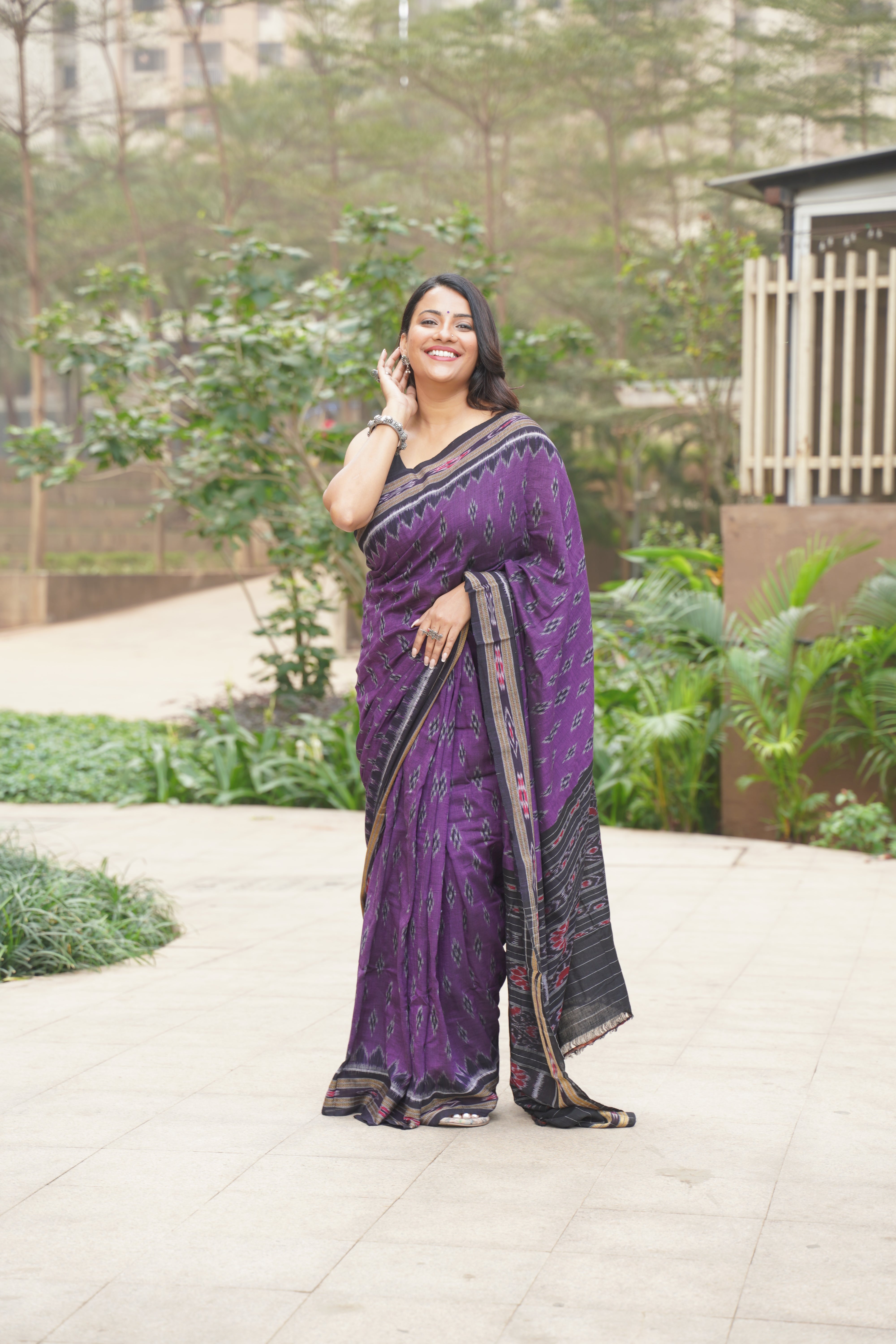 Buy Black Sequins Georgette Saree - Koskii