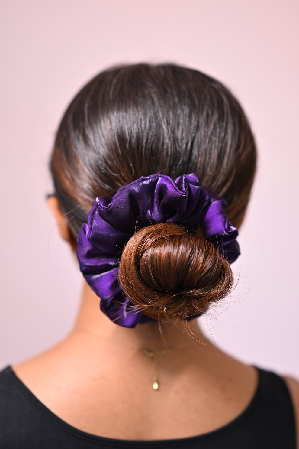 Set Of 5 Jimmy Choo Fabric Scrunchies – Aabhaari